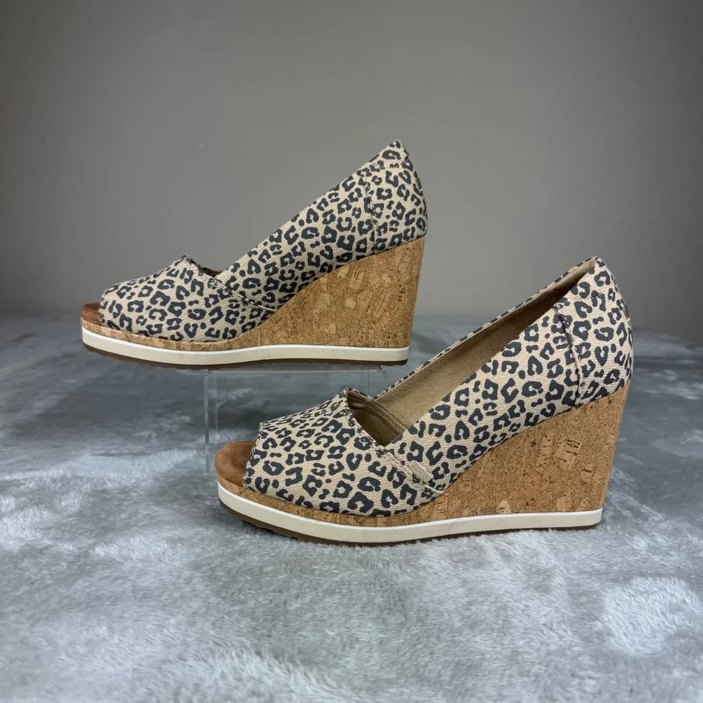 TOMS Women's Size 8 Leopard Print Cork Wedge Heels Peep Toe Platform Shoes